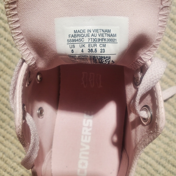 Converse Pink Leather WOMENS SIZE 6 - Picture 3 of 3